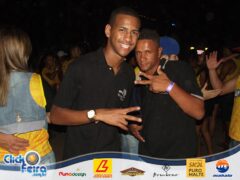 Oktober 10 Anos